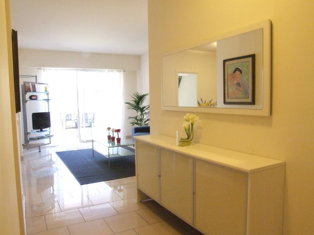 Appartement Au Chateau Vallaya Ментона Экстерьер фото